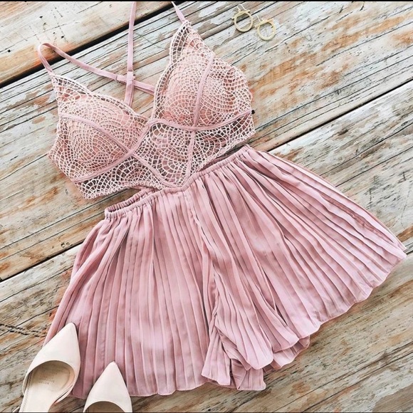 Rapture - Cut Out Pleated - Crochet Romper - Picture 7 of 8